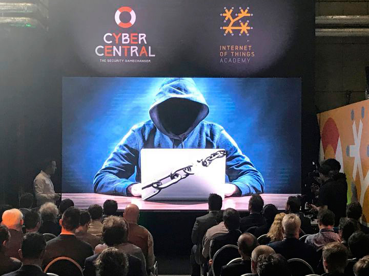 Украина представит в Гааге свои методы предупреждения киберугроз