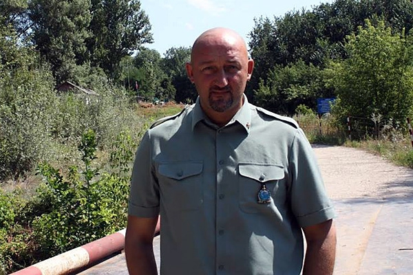 На Донбассе неизвестные битами избили волонтера Мочанова