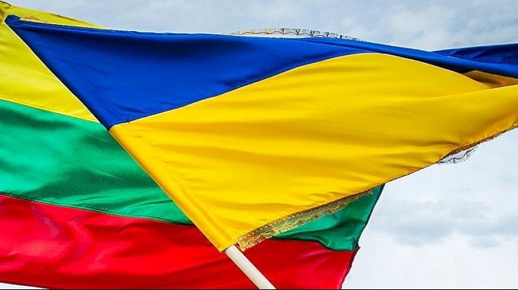 Литва отправила в Украину гумпомощь для борьбы с коронавирусом 