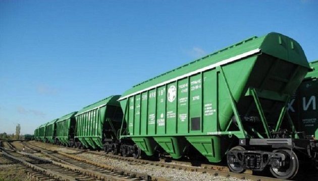 УЗ снова повышает цену на аренду вагонов-зерновозов