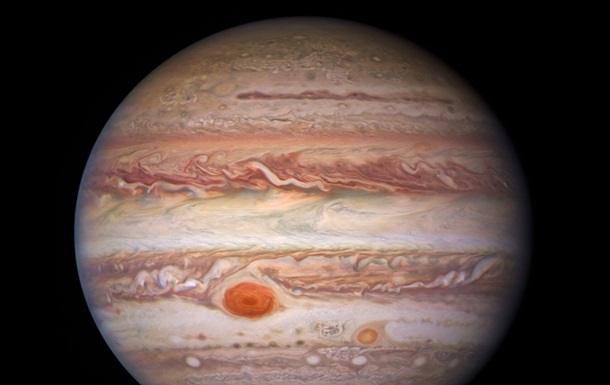 Ученые опубликовали потрясающие снимки Юпитера (фото, видео)