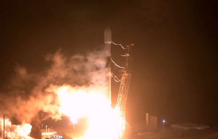 NASA запустило в космос ракету, чтобы изменить траекторию движения астероида 