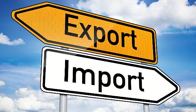 В Украине существенно замедлилось падение экспорта 