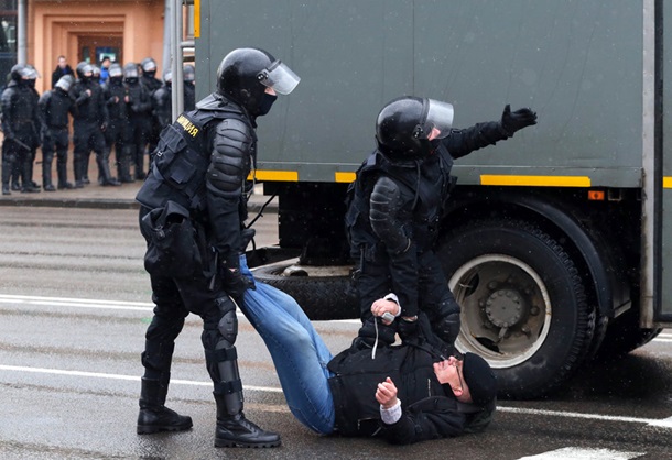 В Минске начались задержания участников протестной акции