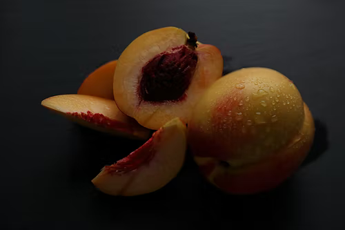 Императорский фрукт: зачем сажать нектарин дома?