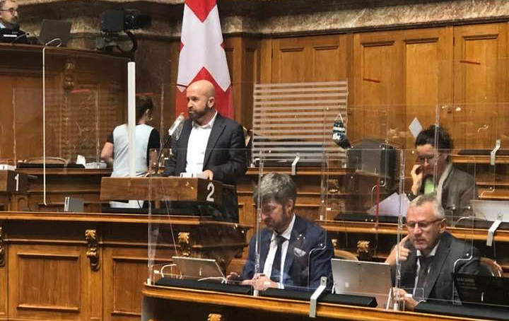 У парламенті Швейцарії виступили за транзит російського газу та нафти виключно через Україну