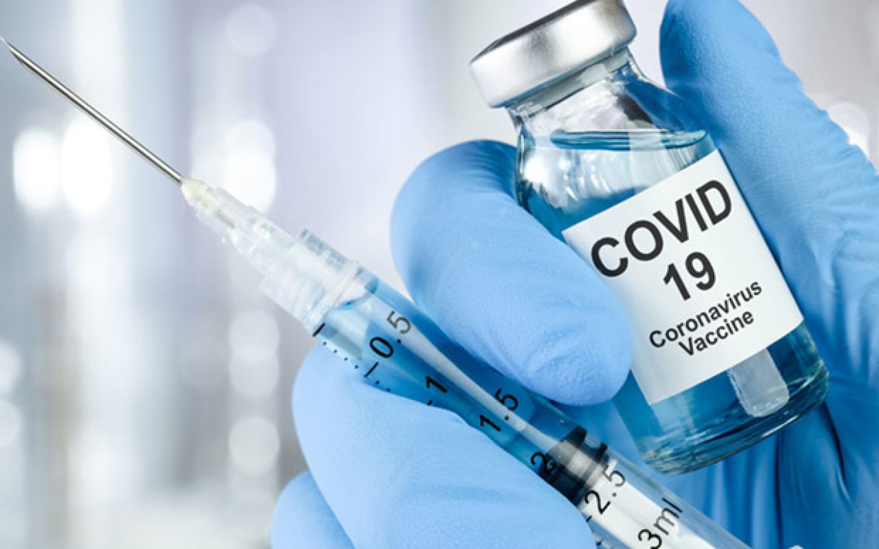 Вакцинированные бустерной дозой получат новый Covid-сертификат